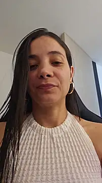 miaeyes online show from November 2025 01:57:02 PM