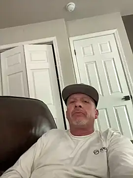 MoneyedOverlap online show from December 2024 10:32:02 PM