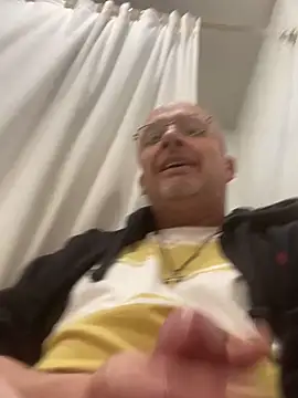 MoneyedOverlap online show from January 2025 11:32:01 PM