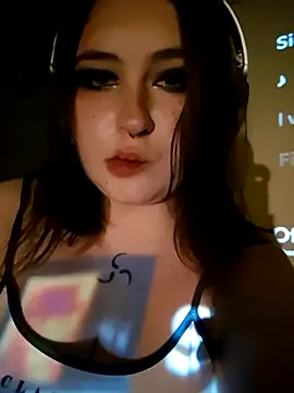 Yammy Yumi online show from November 2025 01:30:02 AM