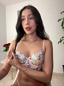 Snapshot of SelenaStone chatting on October 2025 10:39:01 PM SelenaStone online show from October 2025 10:39:01 PM