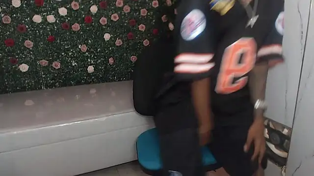 ManSant online show from November 2025 05:48:02 PM