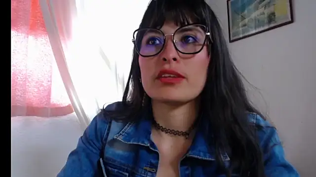 Alexandrasaenz online show from November 2025 08:52:01 PM