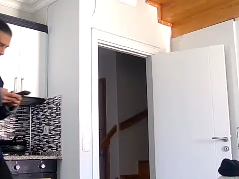 Snapshot of ALPHANDRE chatting on March 2026 07:48:02 AM ALPHANDRE online show from March 2026 07:48:02 AM