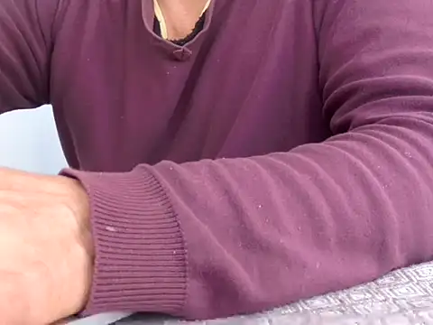 Snapshot of ALPHANDRE chatting on March 2026 05:35:01 AM ALPHANDRE online show from March 2026 05:35:01 AM