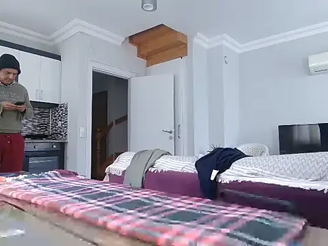 Snapshot of ALPHANDRE chatting on March 2026 05:45:01 AM ALPHANDRE online show from March 2026 05:45:01 AM