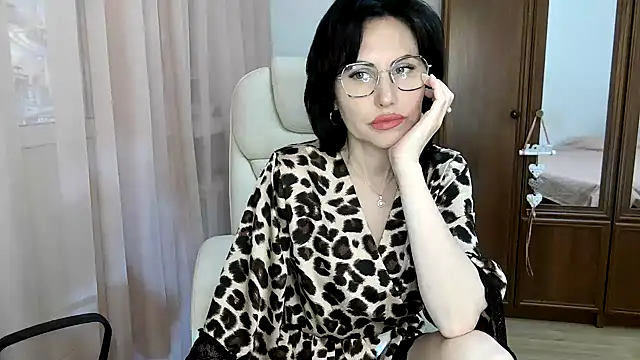 Snapshot of Alyona_Alex chatting on May 2026 06:42:02 AM Alyona Alex online show from May 2026 06:42:02 AM