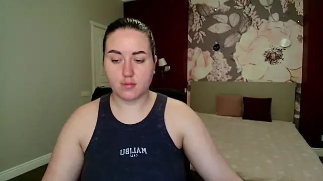 Snapshot of Roxie_Bradley chatting on April 2026 05:47:01 AM Roxie Bradley online show from April 2026 05:47:01 AM