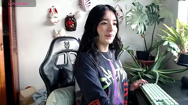 Snapshot of cat_salo chatting on April 2026 10:10:02 PM cat salo online show from April 2026 10:10:02 PM