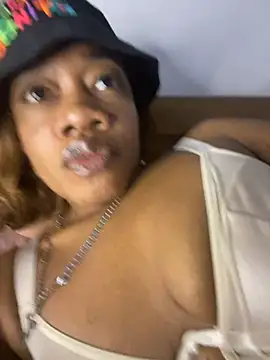  yisela  online show from January 2026 01:00:02 AM