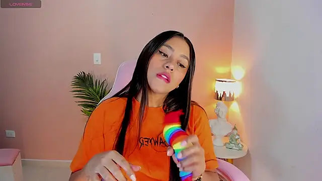 Ciara8 online show from October 2025 12:02:02 PM