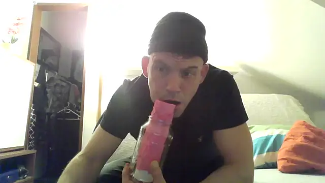 Cambitchboy online show from December 2024 04:49:02 PM