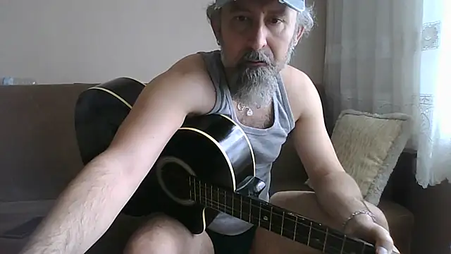 Snapshot of BuckWessle chatting on May 2026 10:11:02 AM BuckWessle online show from May 2026 10:11:02 AM