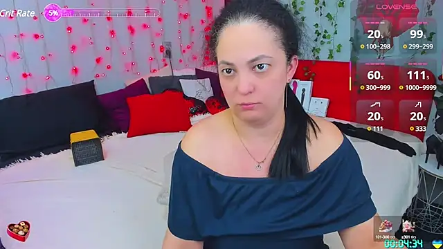 Snapshot of DarlingMilf chatting on January 2025 10:06:01 PM DarlingMilf online show from January 2025 10:06:01 PM