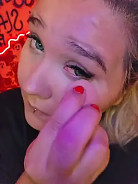 Laura takint online show from October 2025 09:25:02 PM