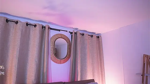 Valeriestyle online show from November 2025 04:01:02 AM