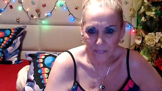 Snapshot of HappyWomanOn chatting on July 2026 05:41:01 PM HappyWomanOn online show from July 2026 05:41:01 PM