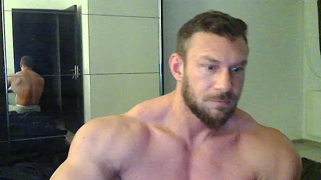 Snapshot of muscularkevin chatting on March 2025 04:38:02 AM muscularkevin online show from March 2025 04:38:02 AM