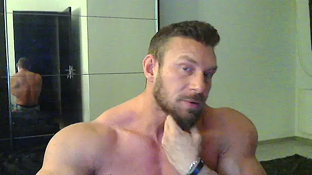 Snapshot of muscularkevin chatting on March 2025 04:51:02 AM muscularkevin online show from March 2025 04:51:02 AM