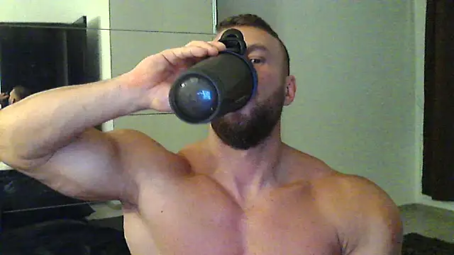Snapshot of muscularkevin chatting on September 2025 03:30:02 AM muscularkevin online show from September 2025 03:30:02 AM