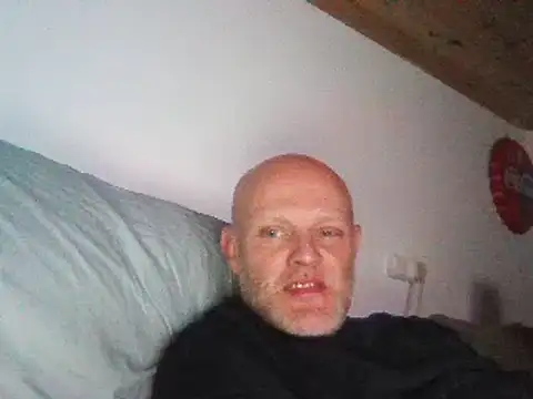 Snapshot of davigochi77bcn chatting on March 2025 09:54:02 PM davigochi77bcn online show from March 2025 09:54:02 PM