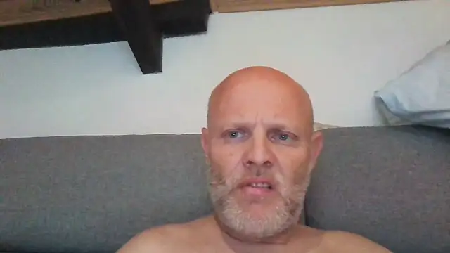 Snapshot of davigochi77bcn chatting on November 2025 11:17:01 PM davigochi77bcn online show from November 2025 11:17:01 PM