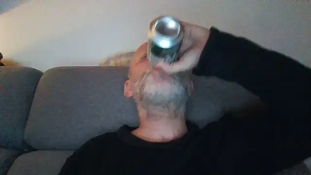 Snapshot of davigochi77bcn chatting on December 2025 09:10:02 PM davigochi77bcn online show from December 2025 09:10:02 PM