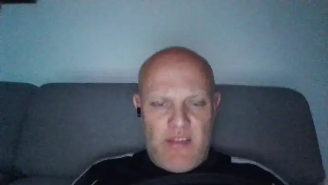 Snapshot of davigochi77bcn chatting on December 2025 09:55:01 PM davigochi77bcn online show from December 2025 09:55:01 PM