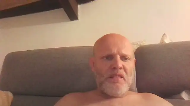 Snapshot of davigochi77bcn chatting on January 2026 09:35:02 PM davigochi77bcn online show from January 2026 09:35:02 PM
