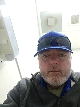 Snapshot of Hotredheadandtoungelasher chatting on November 2025 03:36:01 PM Hotredheadandtoungelasher online show from November 2025 03:36:01 PM