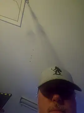 Snapshot of Hotredheadandtoungelasher chatting on November 2025 02:52:02 PM Hotredheadandtoungelasher online show from November 2025 02:52:02 PM