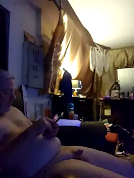 Snapshot of Hotredheadandtoungelasher chatting on November 2025 03:18:02 AM Hotredheadandtoungelasher online show from November 2025 03:18:02 AM