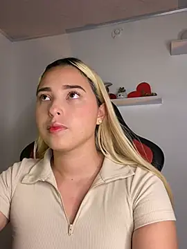 Irisweet  online show from March 2025 10:15:02 PM