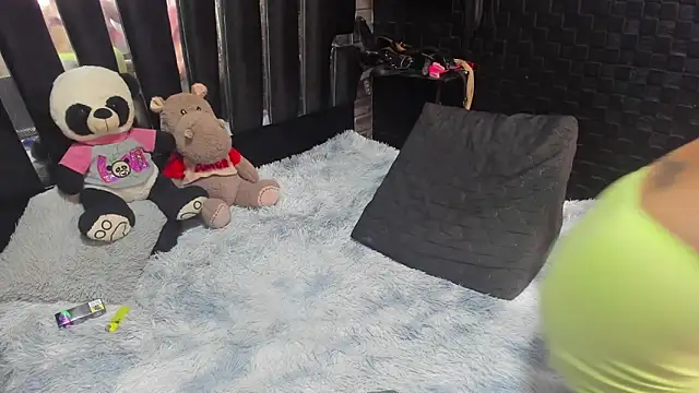 mature sexi40 online show from December 2025 01:38:02 PM