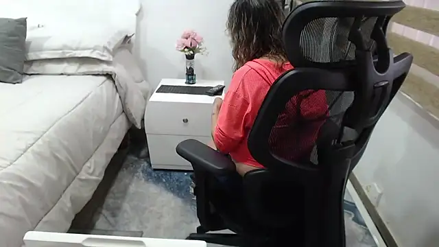 jesy hot online show from April 2026 08:20:02 PM