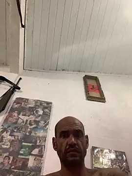 Snapshot of raphadoors19 chatting on October 2025 02:47:02 AM raphadoors19 online show from October 2025 02:47:02 AM