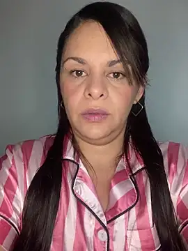 Snapshot of Kataliina chatting on February 2025 04:15:02 AM Kataliina online show from February 2025 04:15:02 AM