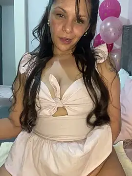 Snapshot of Kataliina chatting on March 2025 07:57:01 AM Kataliina online show from March 2025 07:57:01 AM