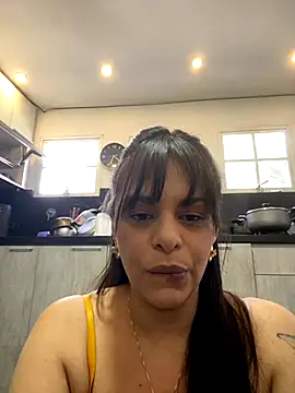 Snapshot of Kataliina chatting on September 2025 09:36:02 PM Kataliina online show from September 2025 09:36:02 PM