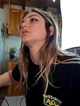 Snapshot of Elnonoykeila77 chatting on February 2025 04:00:02 PM Elnonoykeila77 online show from February 2025 04:00:02 PM