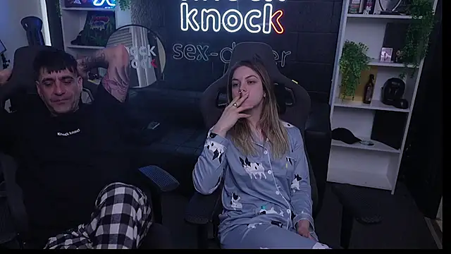 Snapshot of Elnonoykeila77 chatting on September 2025 04:08:02 PM Elnonoykeila77 online show from September 2025 04:08:02 PM