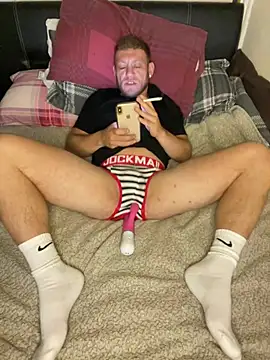 Snapshot of Weestud94 chatting on May 2026 11:30:02 AM Weestud94 online show from May 2026 11:30:02 AM