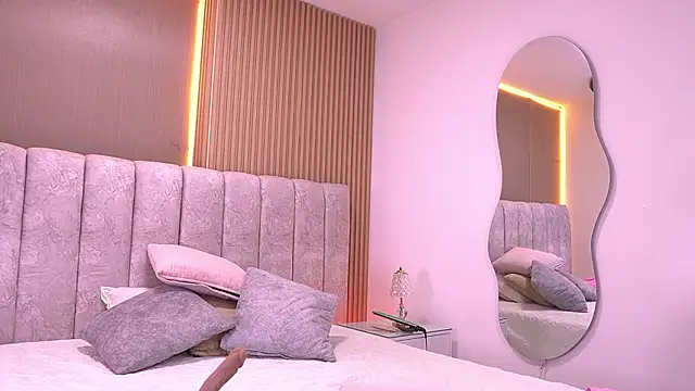 violeta aroca online show from February 2026 03:04:01 AM