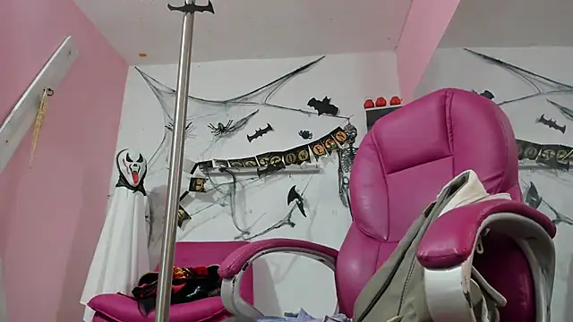 CAMILA--REY online show from October 2025 10:30:02 PM