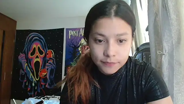 Snapshot of 3littleschoolteens chatting on April 2026 05:45:02 PM 3littleschoolteens online show from April 2026 05:45:02 PM