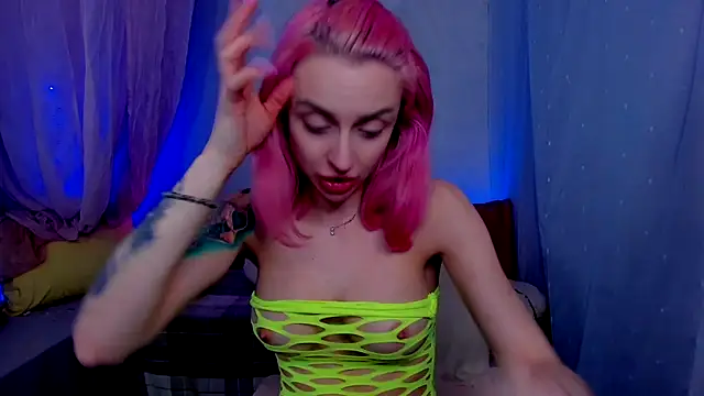 LickLizzy online show from January 2025 08:22:01 AM