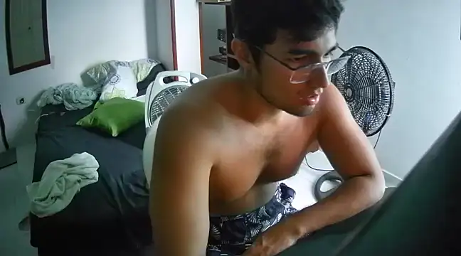 lechero226 online show from February 2025 07:05:02 PM