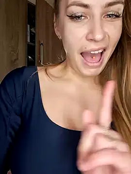 Keli Jessi online show from February 2025 06:17:01 PM