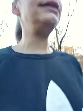 Keli Jessi online show from March 2026 01:29:02 PM