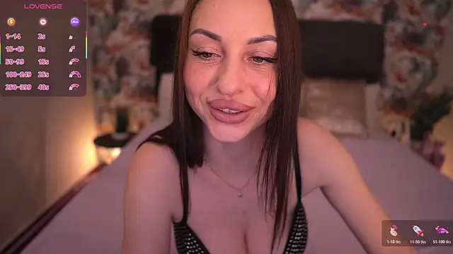 Snapshot of KristiiMax chatting on April 2026 09:37:02 PM KristiiMax online show from April 2026 09:37:02 PM